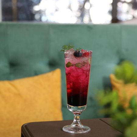 Doanesia Premium Hotel & Spa Тирана Екстериор снимка