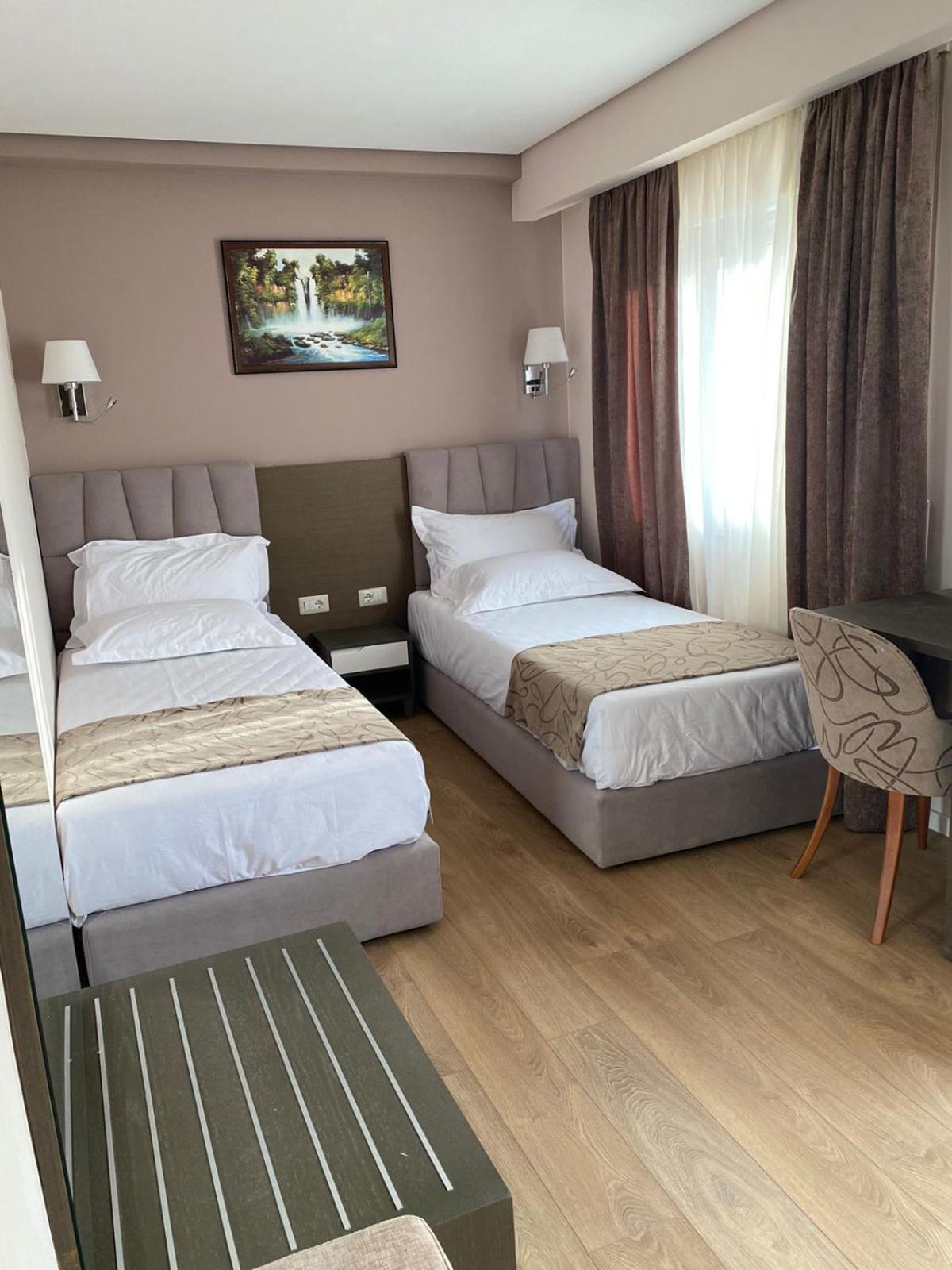Doanesia Premium Hotel & Spa Тирана Екстериор снимка